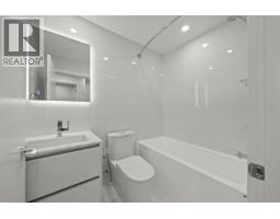 702 8415 Granville Street, Vancouver, BC V6P0M2 Photo 18