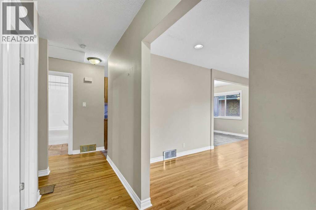 414 5 Street SW - 3