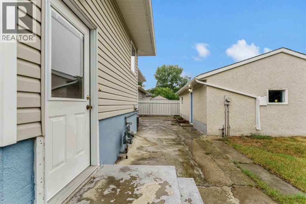 414 5 Street SW - 41