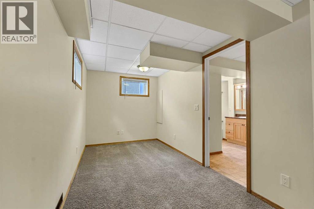 414 5 Street SW - 32