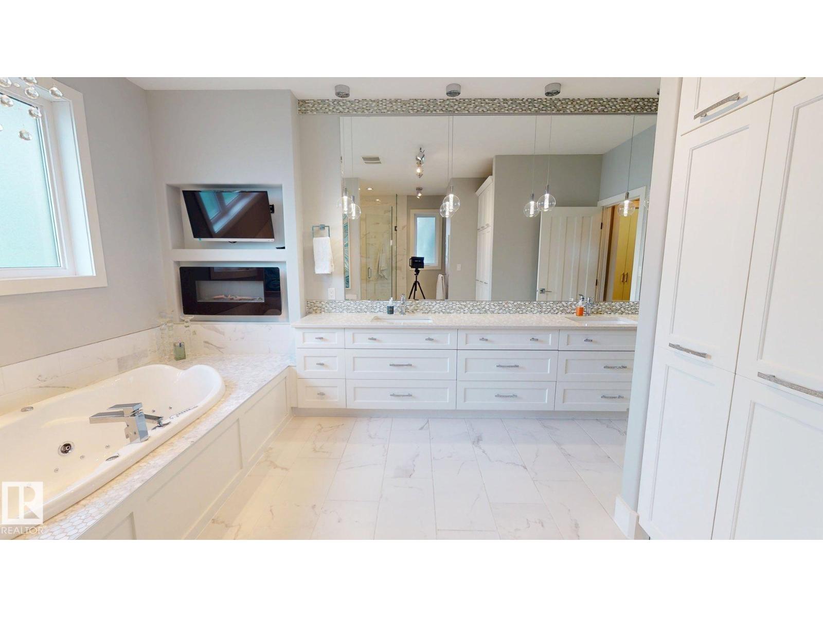 4810 DONSDALE Drive NW - Photo 24