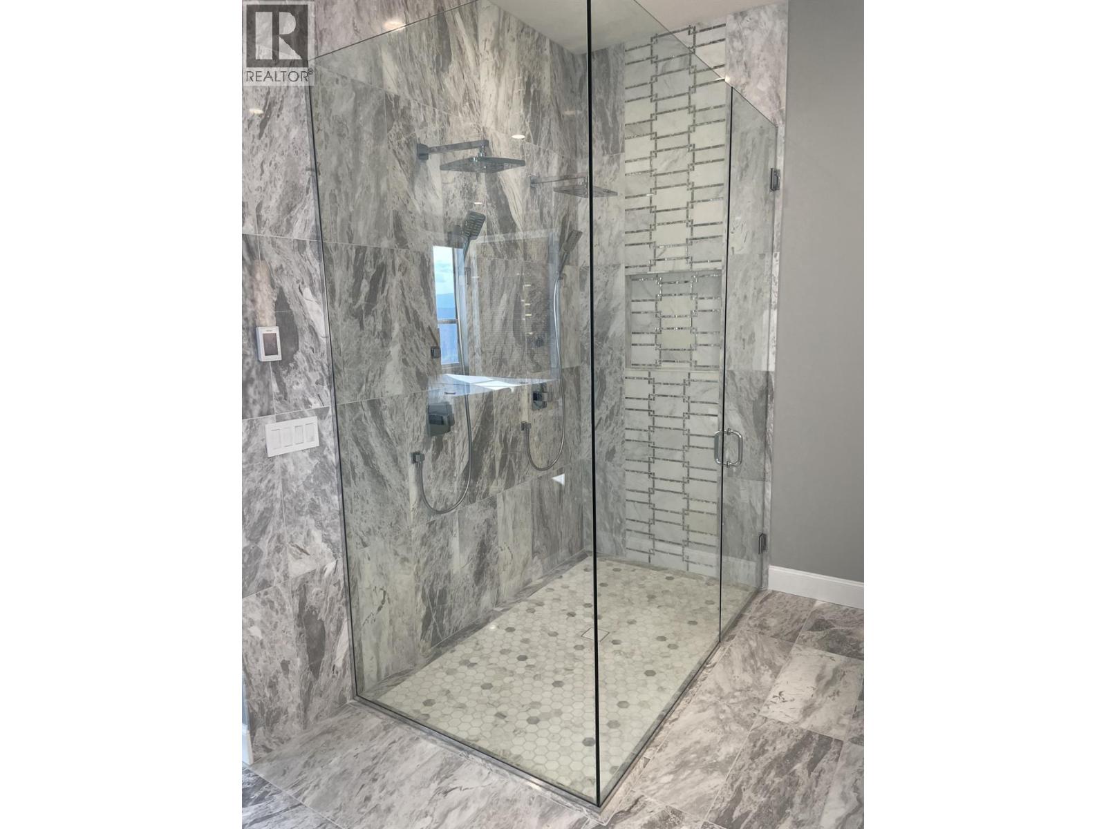628 Hart Place - 27