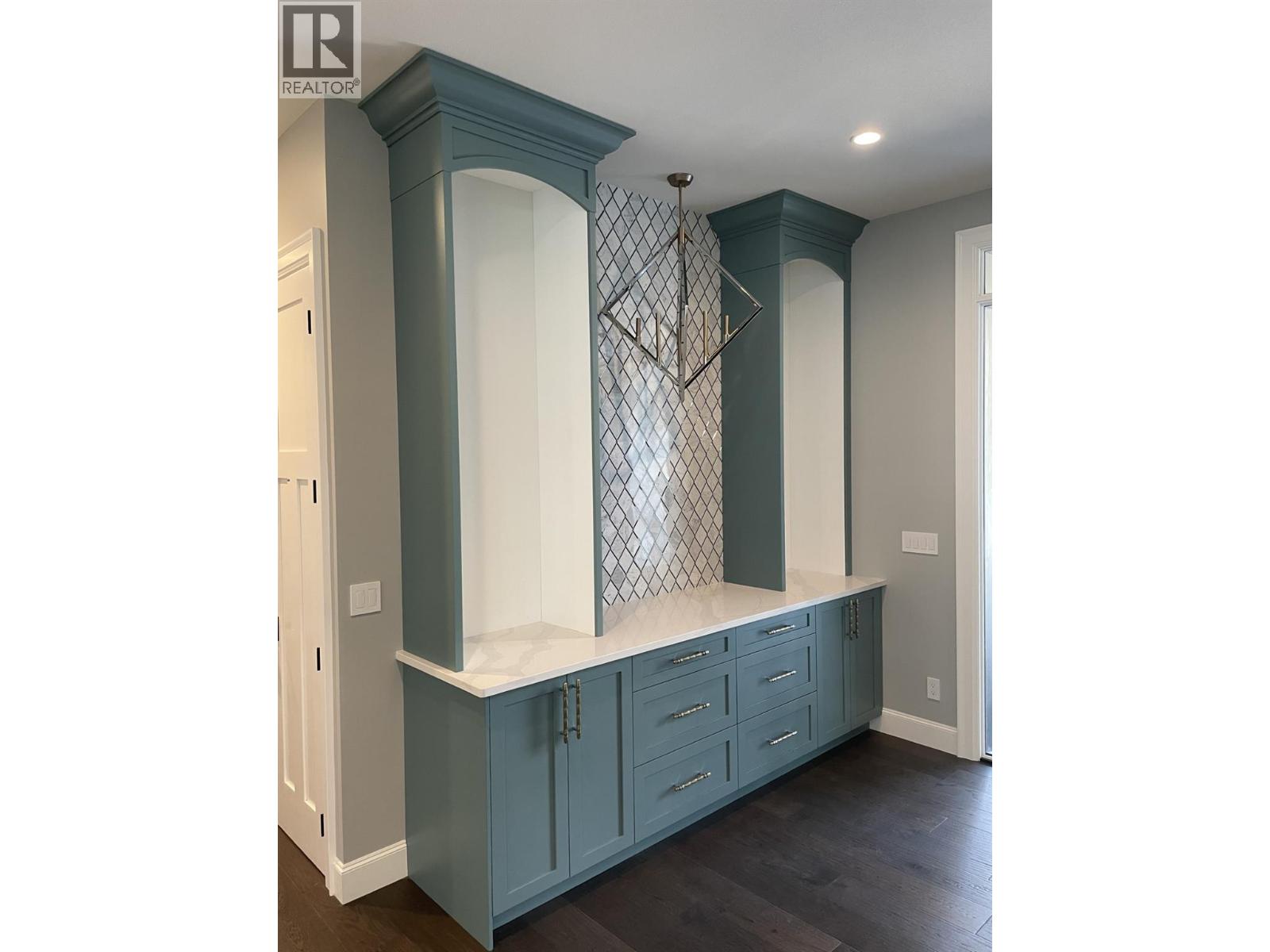 628 Hart Place - 45