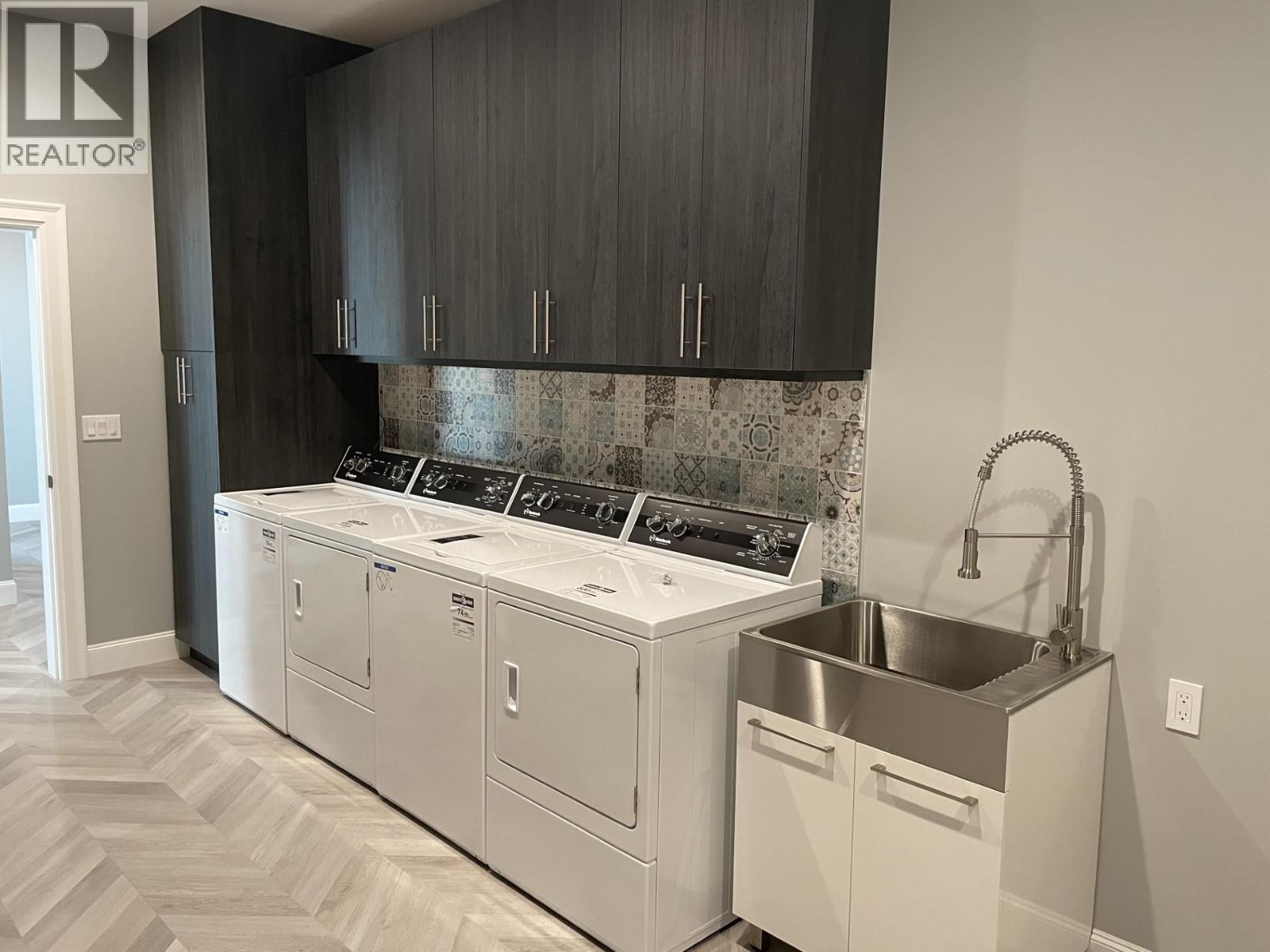 628 Hart Place, Vernon