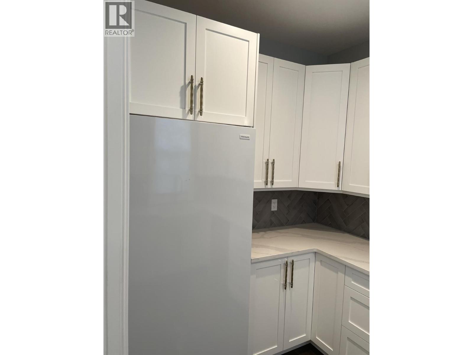 628 Hart Place, Vernon