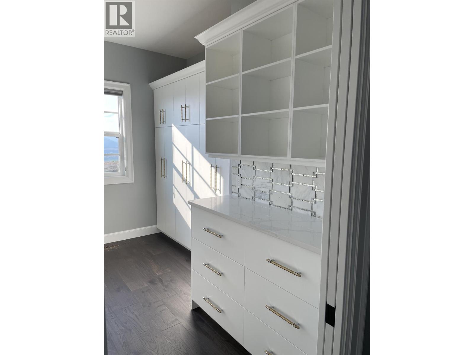 628 Hart Place, Vernon