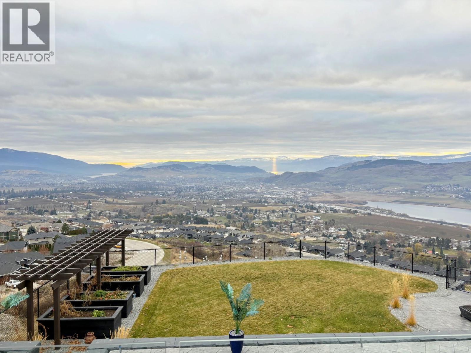 628 Hart Place, Vernon