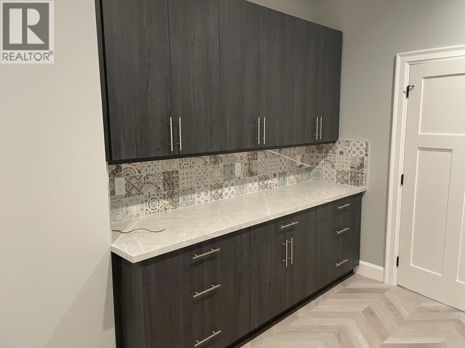 628 Hart Place - 38