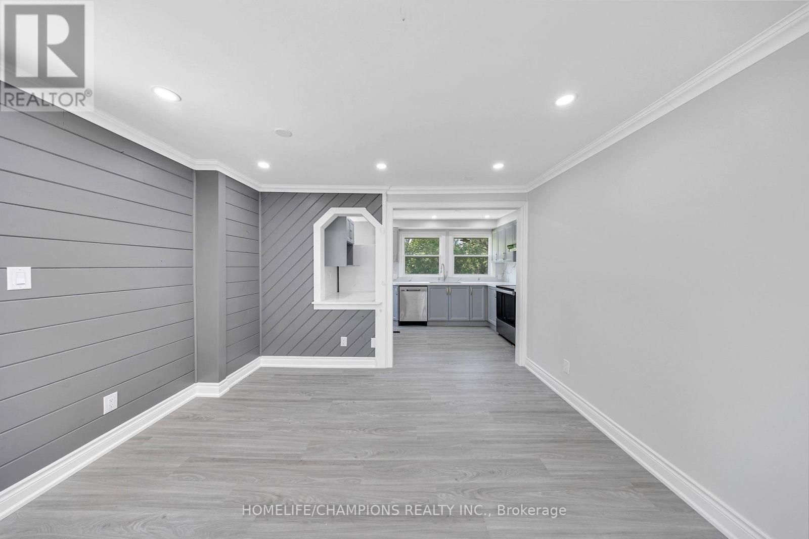 997 MOUNT ALBERT ROAD - Image 8