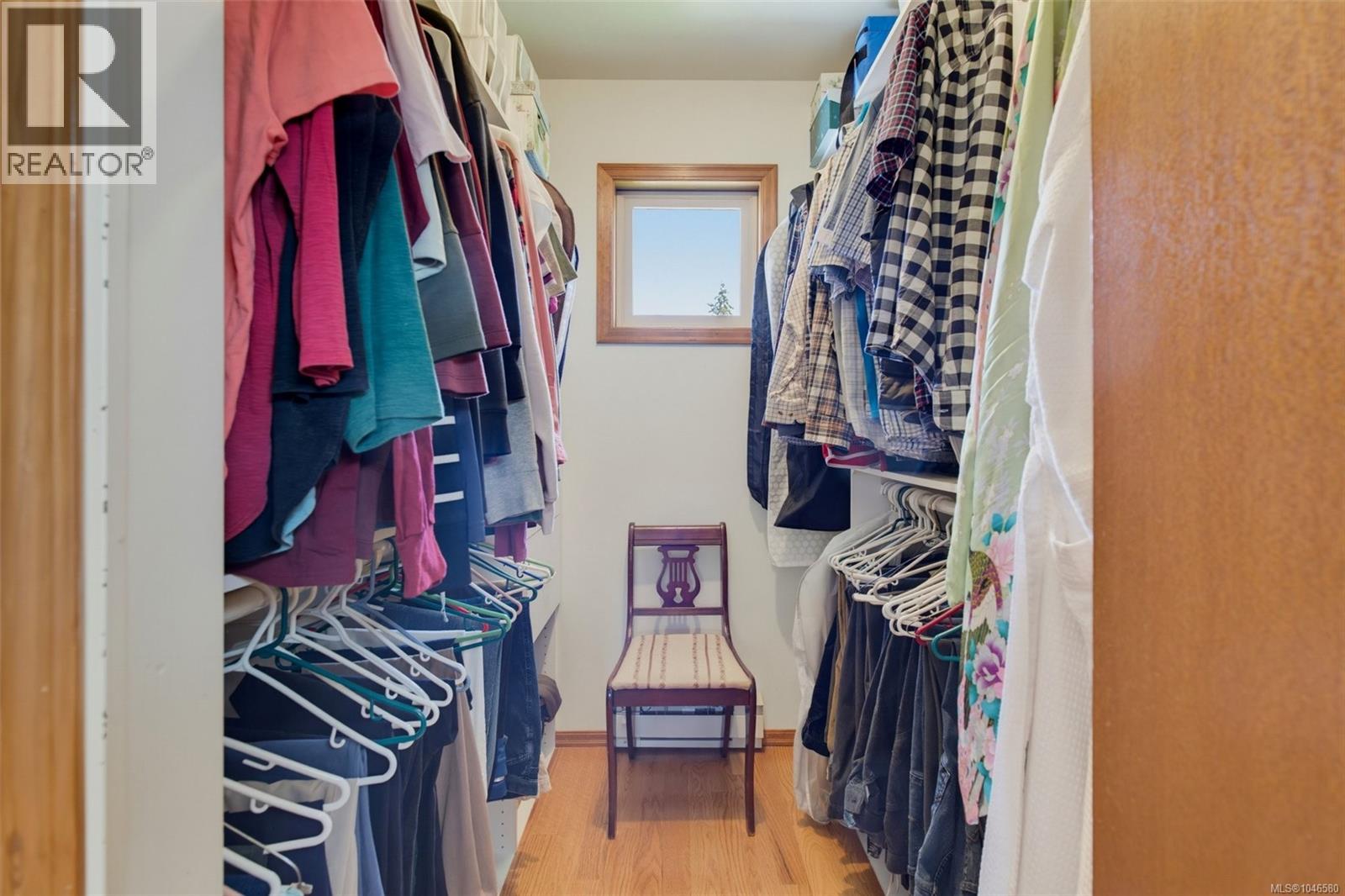 3141 Antrobus Cres - Image 38