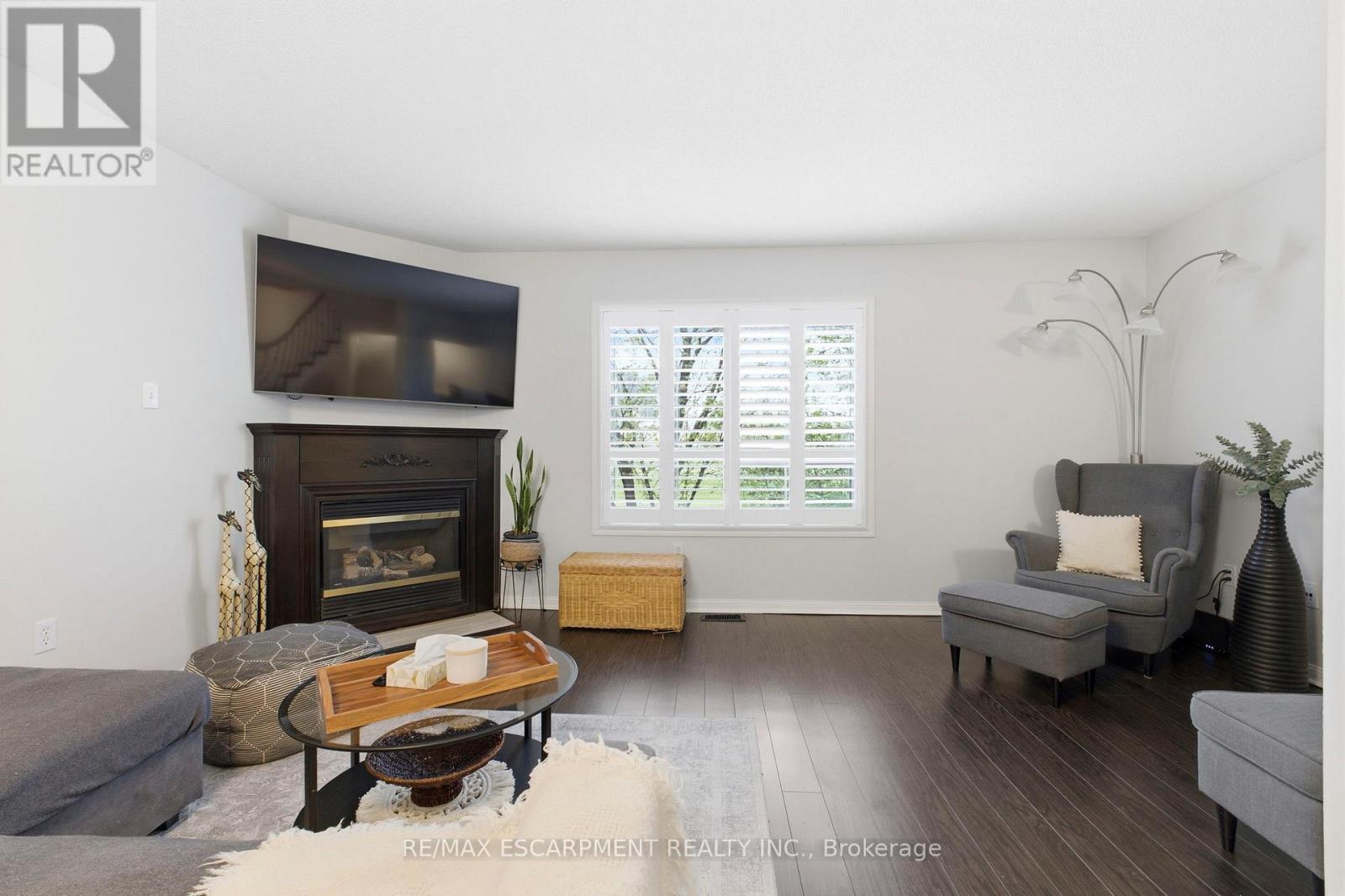 #2 80 ACORN PLACE - 5