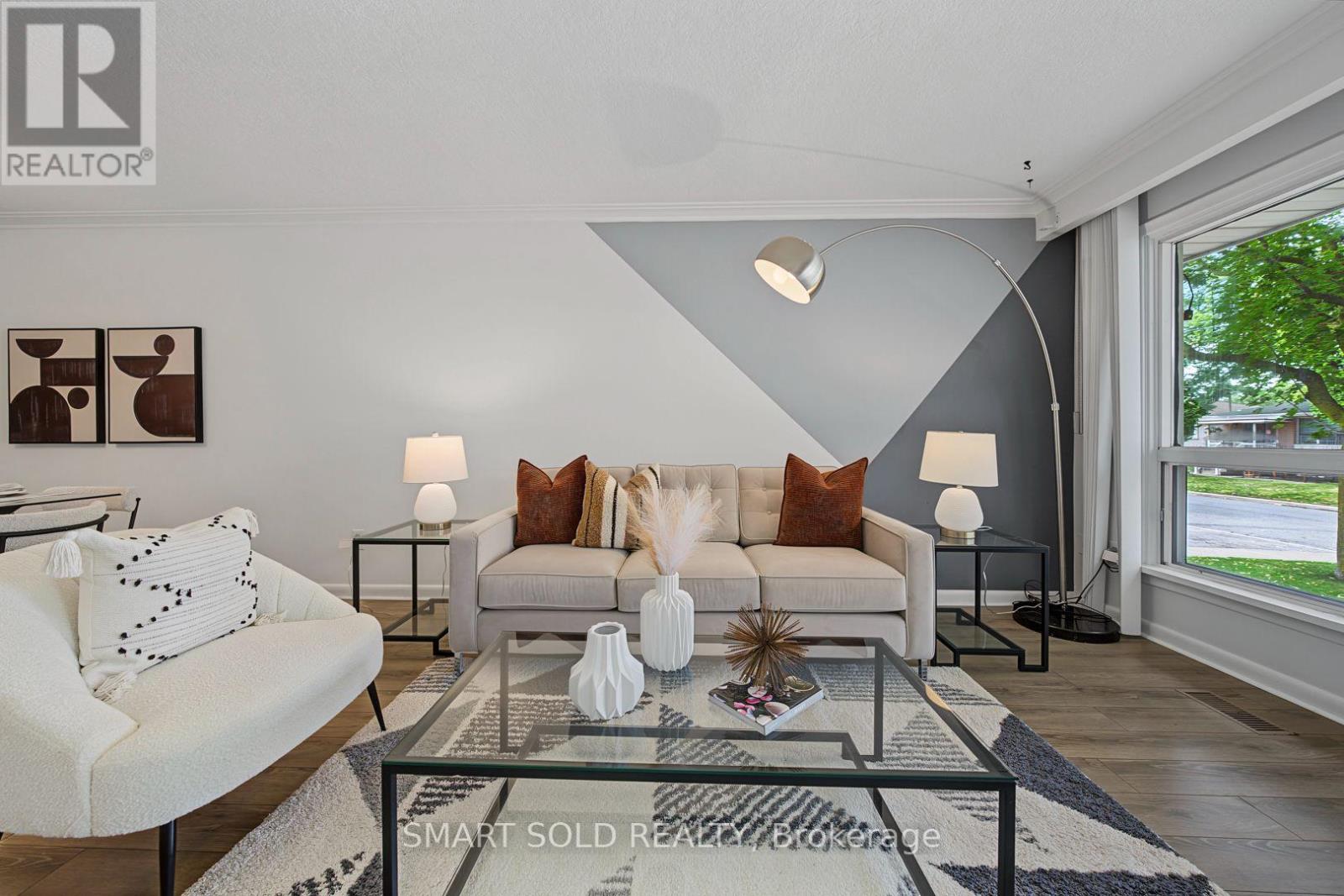 Photo of 1 Cameo Crescent