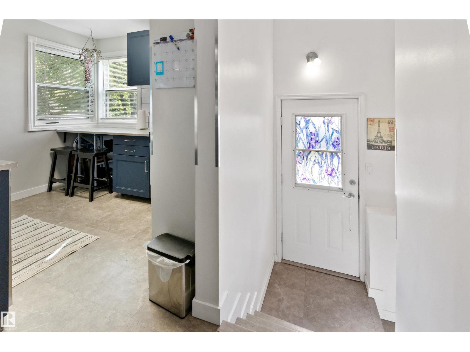 10994 135 ST NW - 22