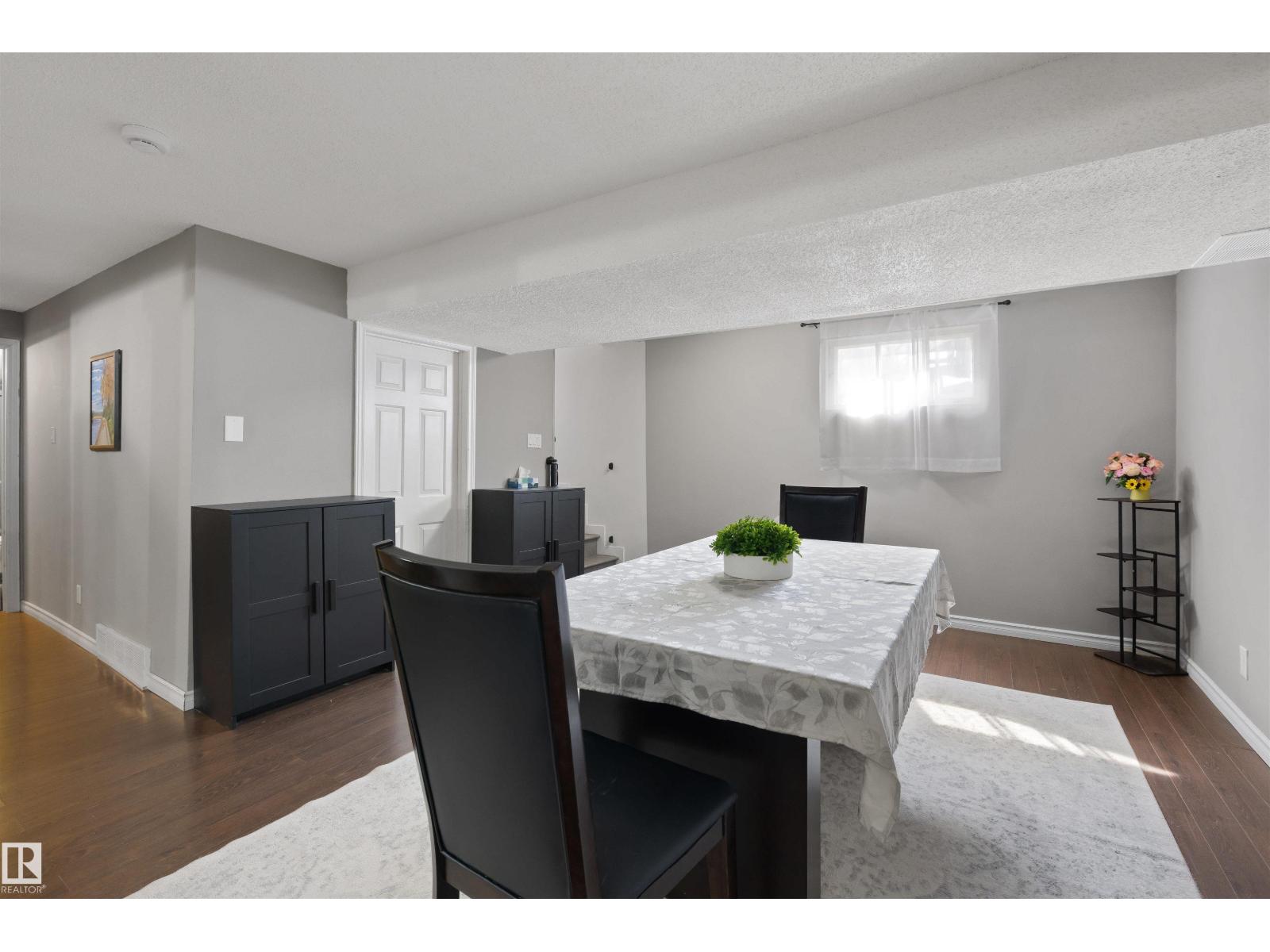10994 135 ST NW - 25