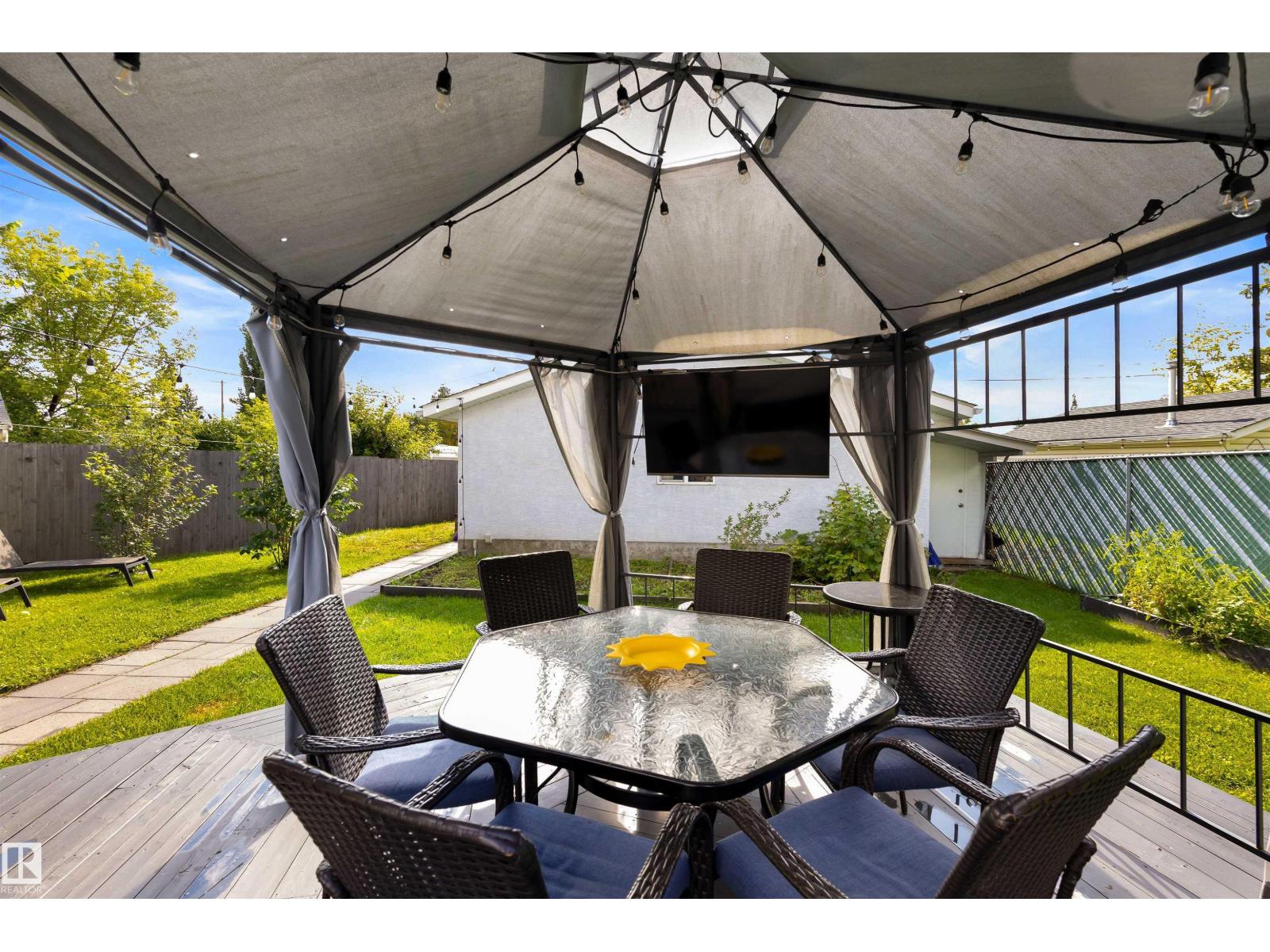 10994 135 ST NW - 37