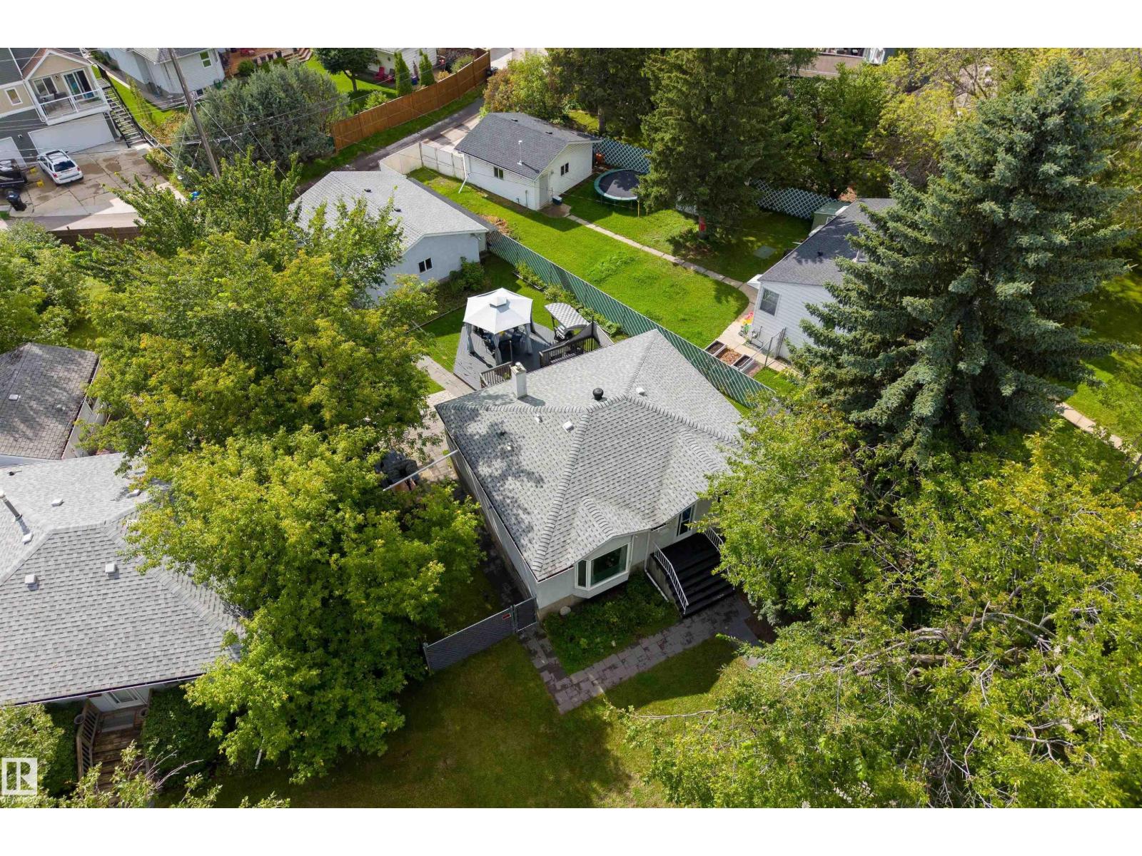 10994 135 ST NW - 47