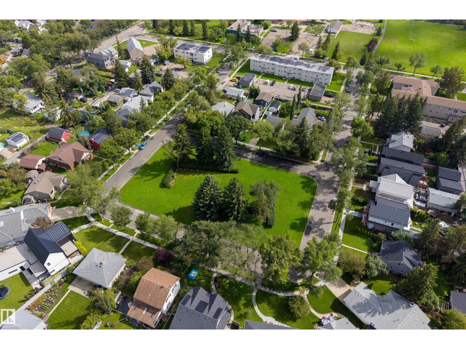 10994 135 ST NW - Image 60