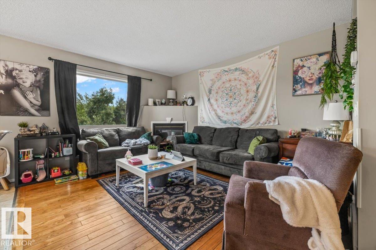 67 VENTURA Street - Photo 9