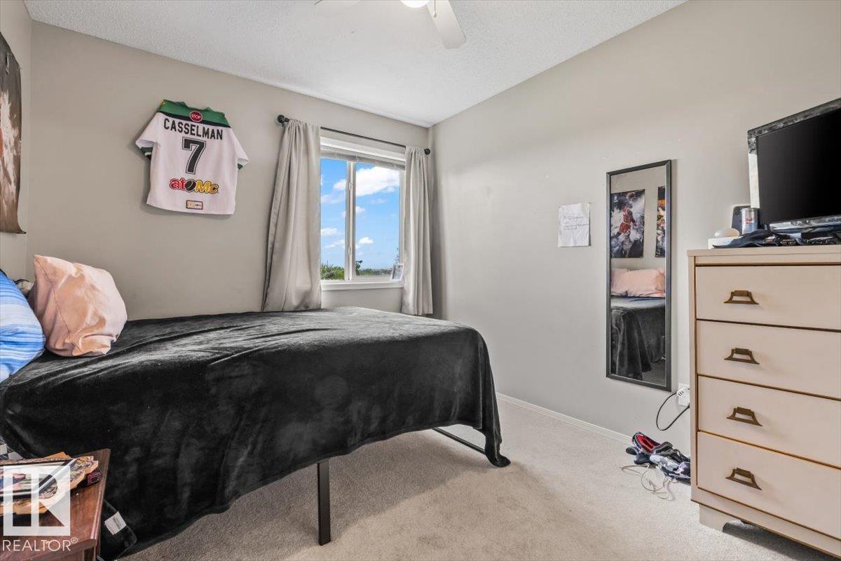 67 VENTURA Street - Photo 18