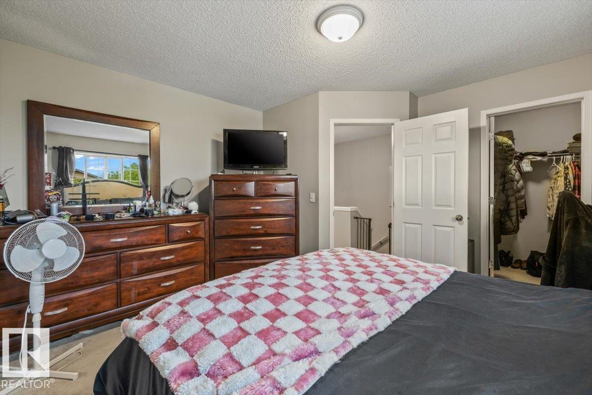 67 VENTURA Street - Photo 16