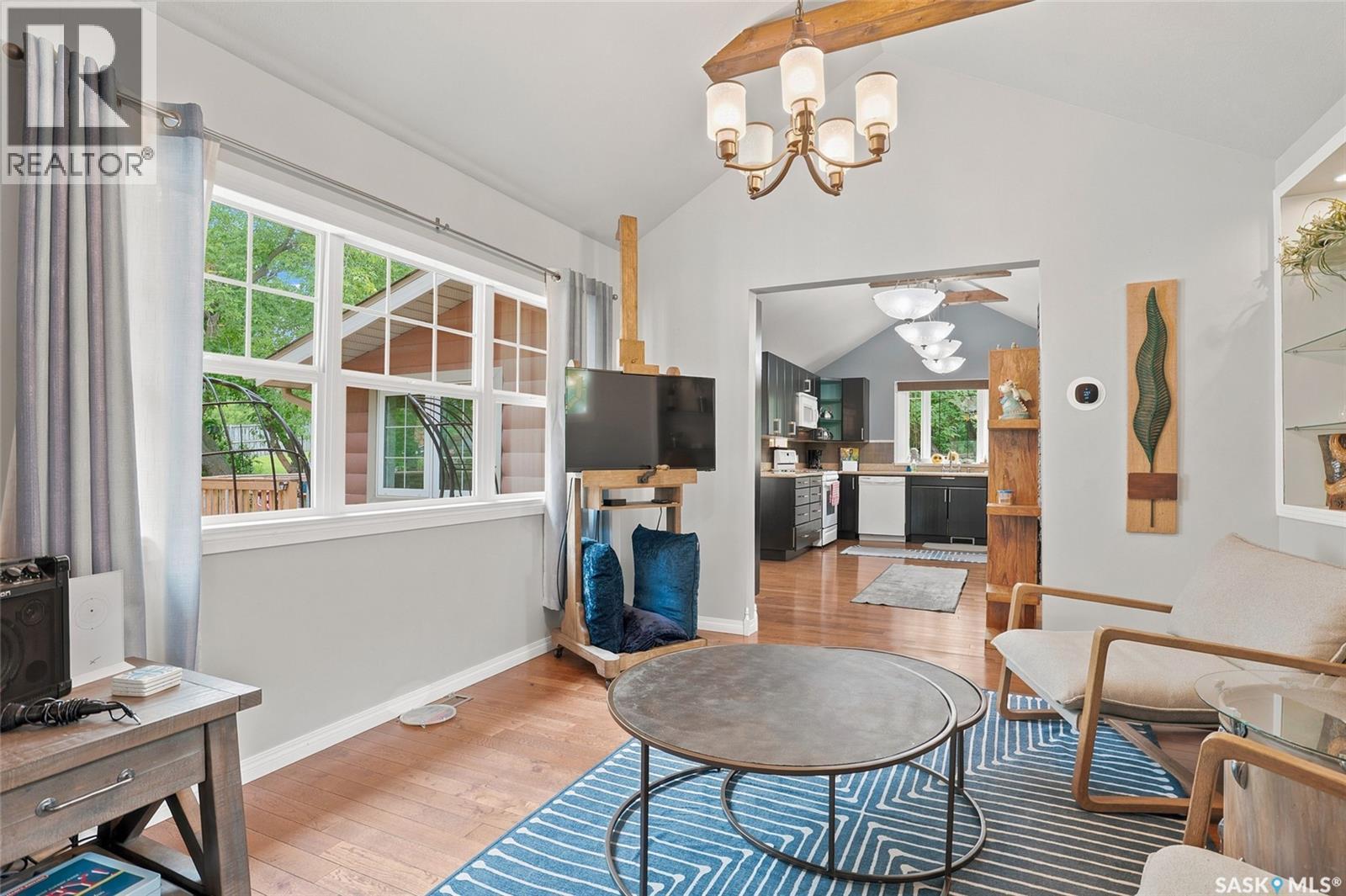 215 Regina STREET - 35