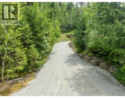 3950 Short Road, Eagle Bay, BC V0E1T0 Photo 6