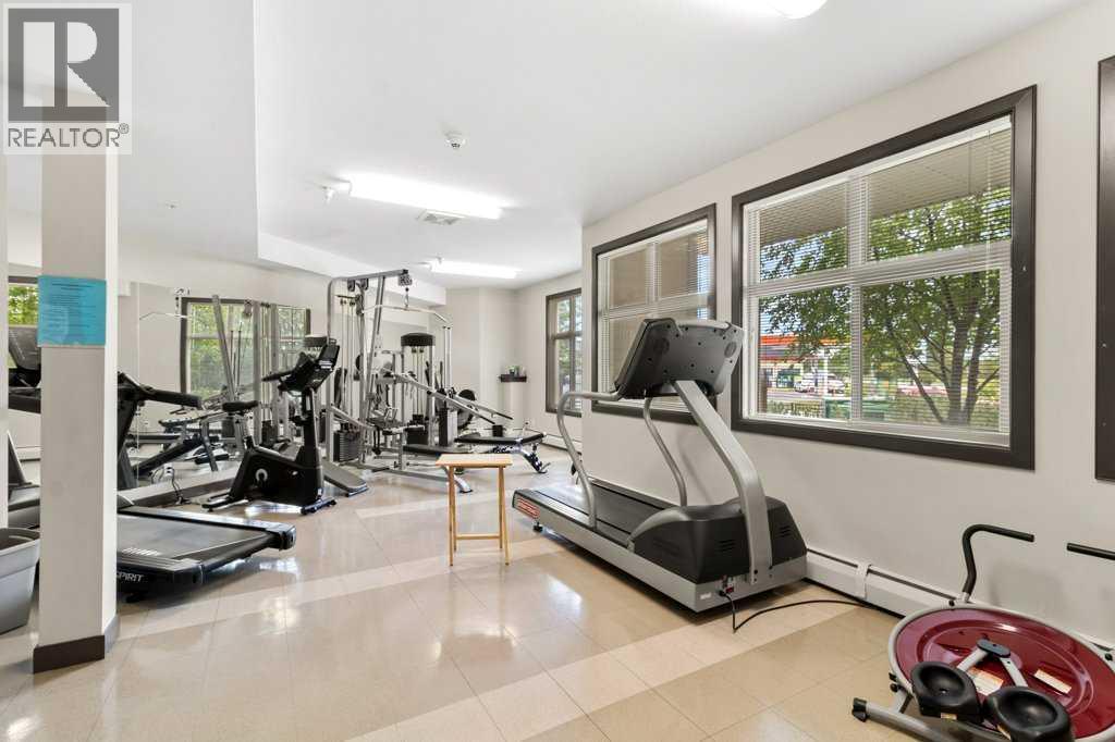 100 Lakeway Boulevard - Photo 20