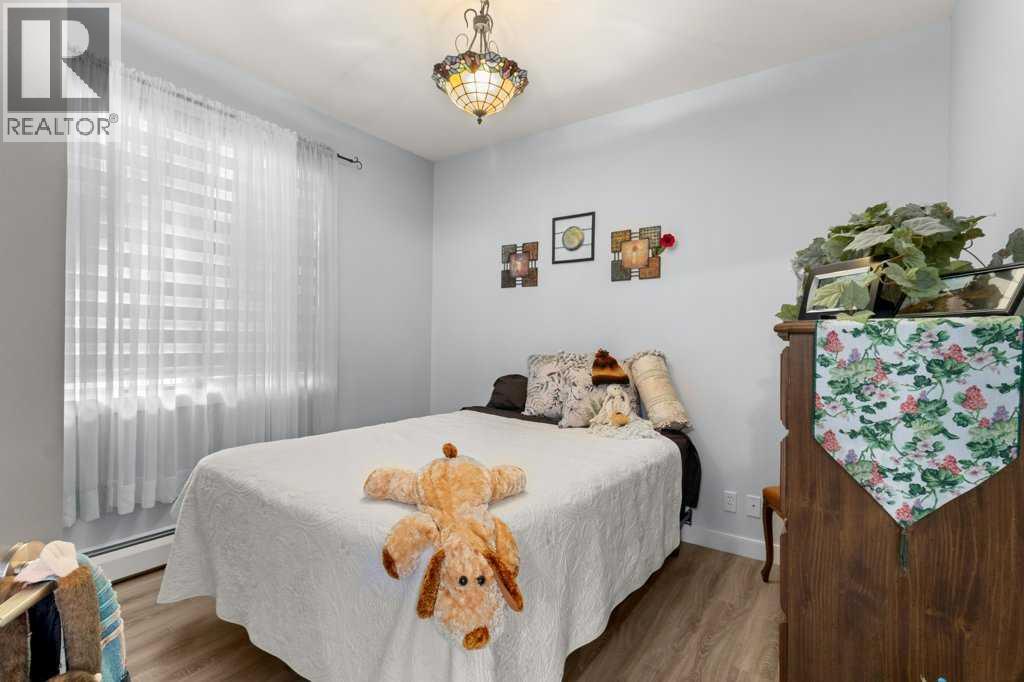 100 Lakeway Boulevard - Photo 16