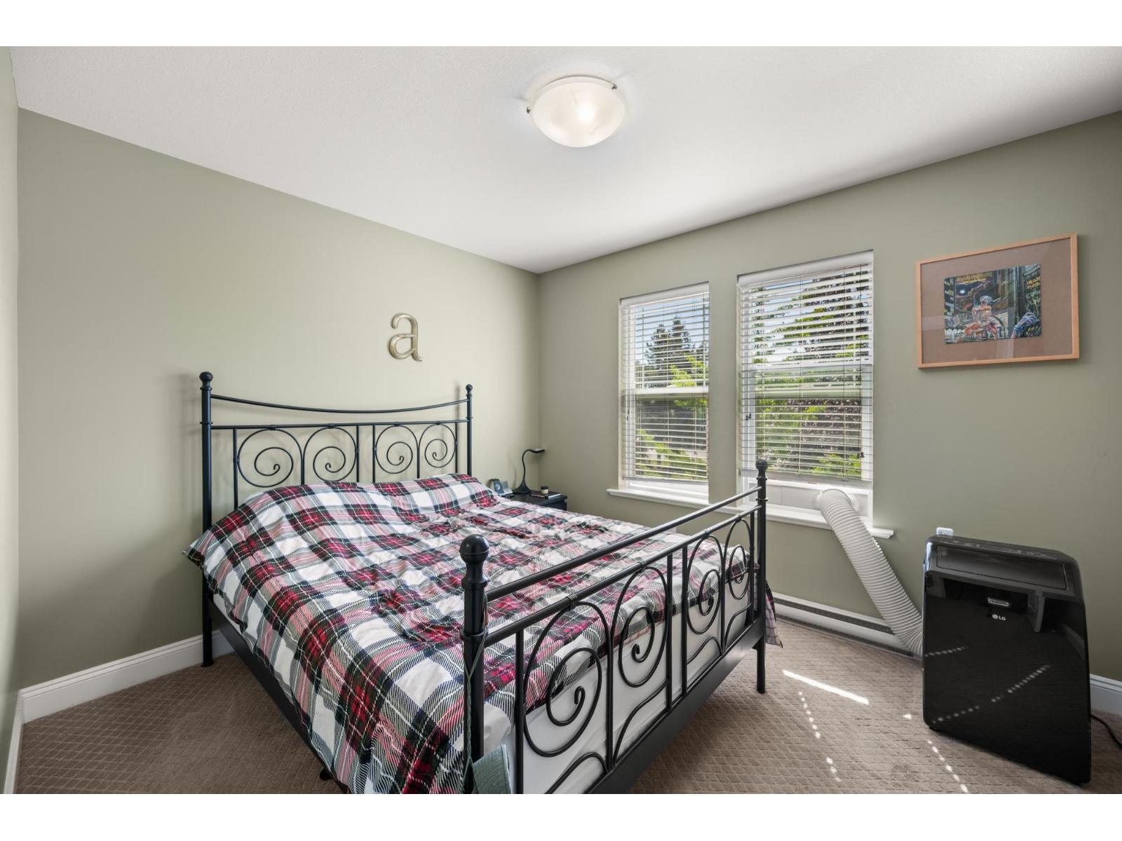4922 215 STREET, Langley