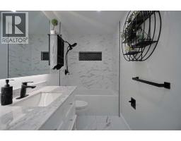 205, 310 Falconridge Crescent Ne, Calgary, AB T3J1H4 Photo 18