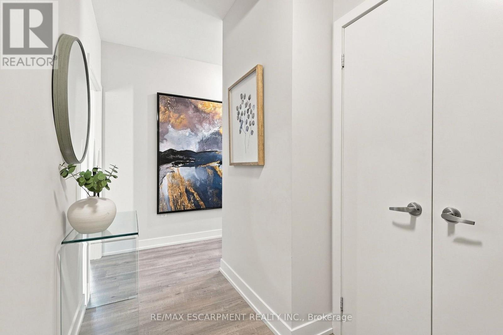 #902 8 ANN STREET - 8