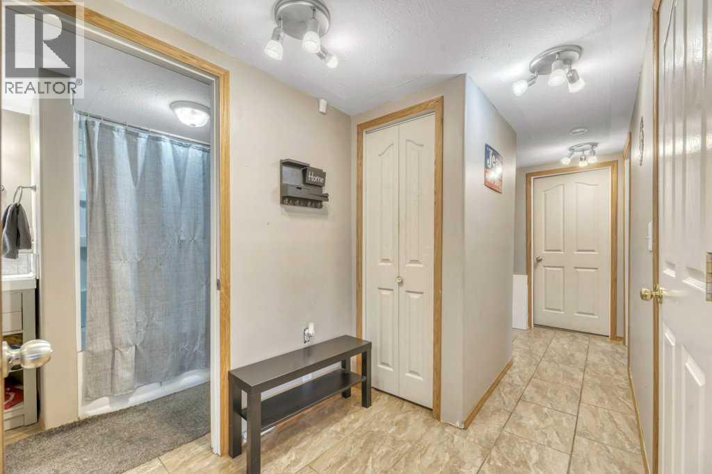 1907 Strathcona Terrace - Photo 35