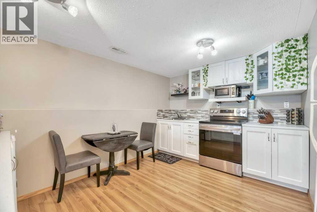 1907 Strathcona Terrace - Photo 40