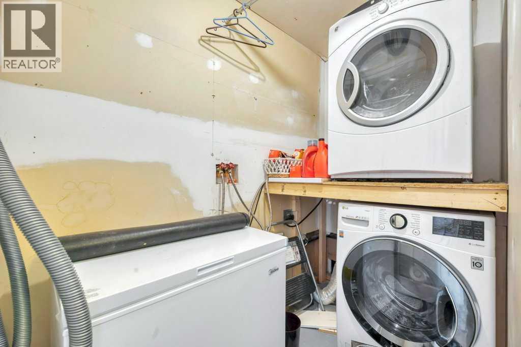1907 Strathcona Terrace - Photo 44