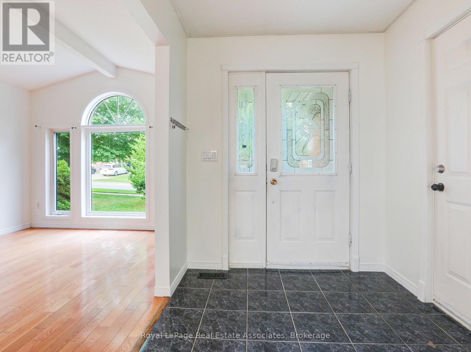 26 MCLACHLAN PLACE - Image 3