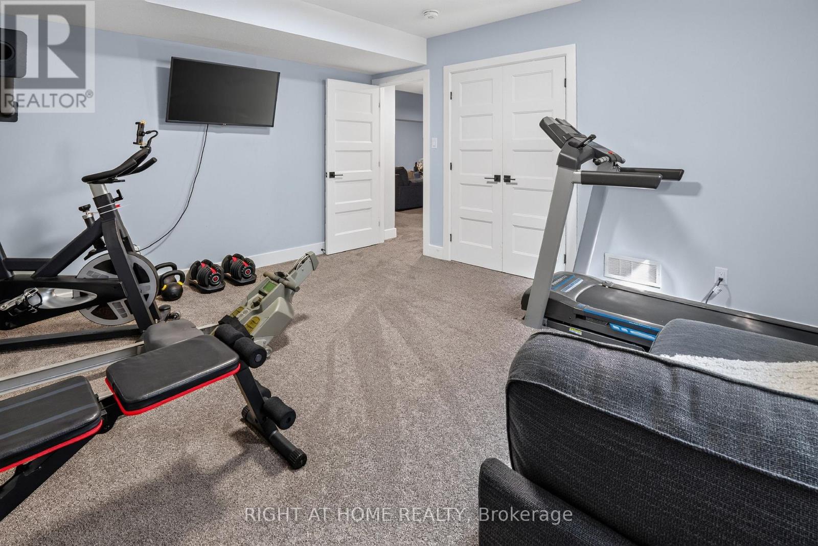 57 TALBOT GROVE LANE - 35