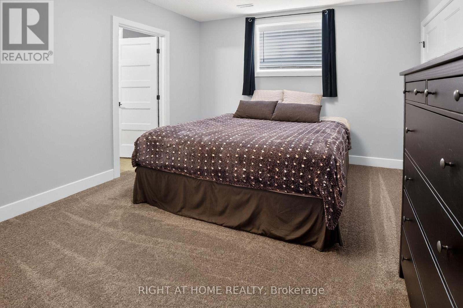 57 TALBOT GROVE LANE - 36
