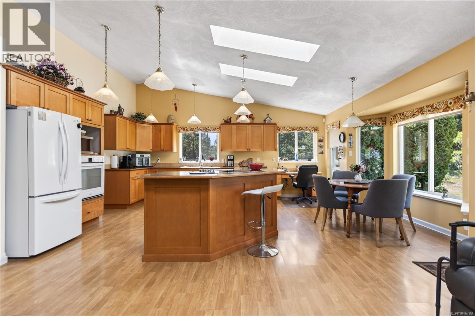 657 Sierra Pines Rd - Image 14