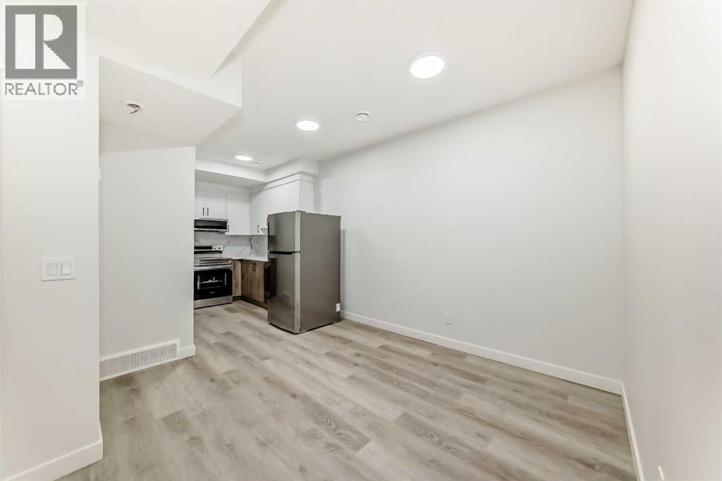 13 Treeline Avenue SW - Image 27