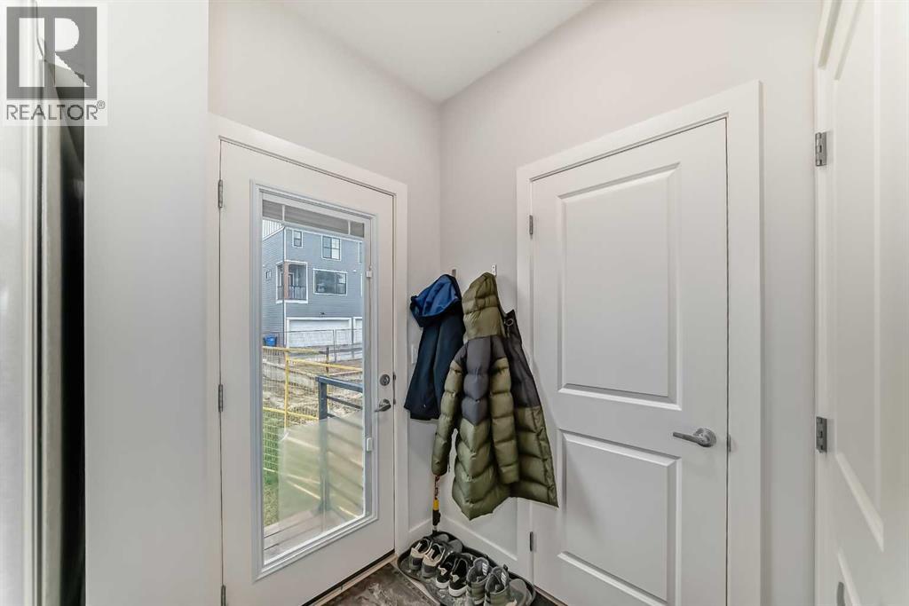 13 Treeline Avenue SW - Image 8