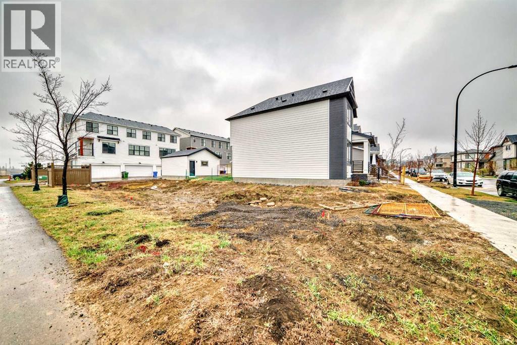 13 Treeline Avenue SW - Image 45