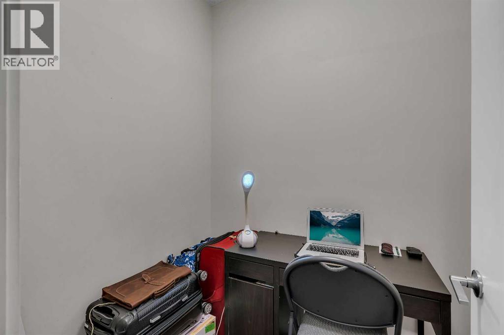 #108 8 Sage Hill Terrace NW - 13