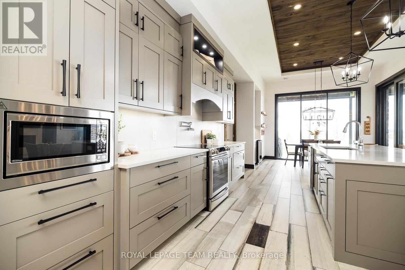 153 ADRIEN STREET - Image 14