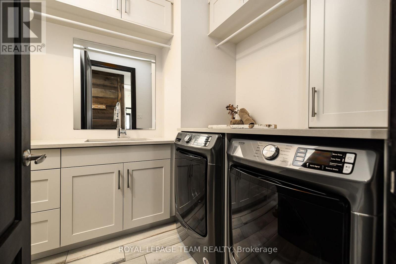 153 ADRIEN STREET - Image 33