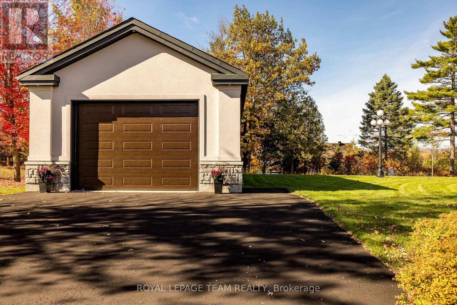 153 ADRIEN STREET - Image 34