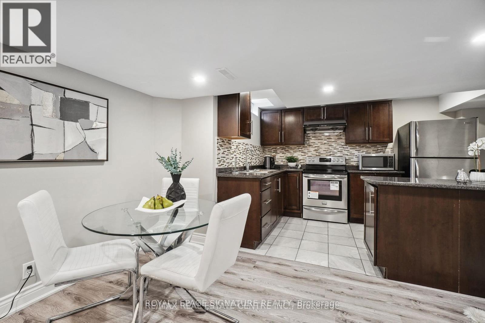 12 FERNCROFT PLACE - Image 44