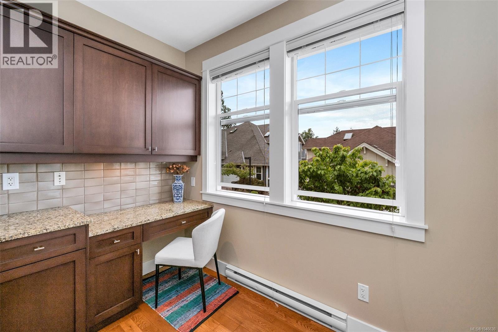 7 4583 Wilkinson Road, Saanich