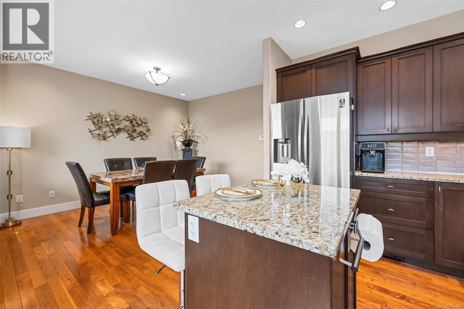 7 4583 Wilkinson Road, Saanich