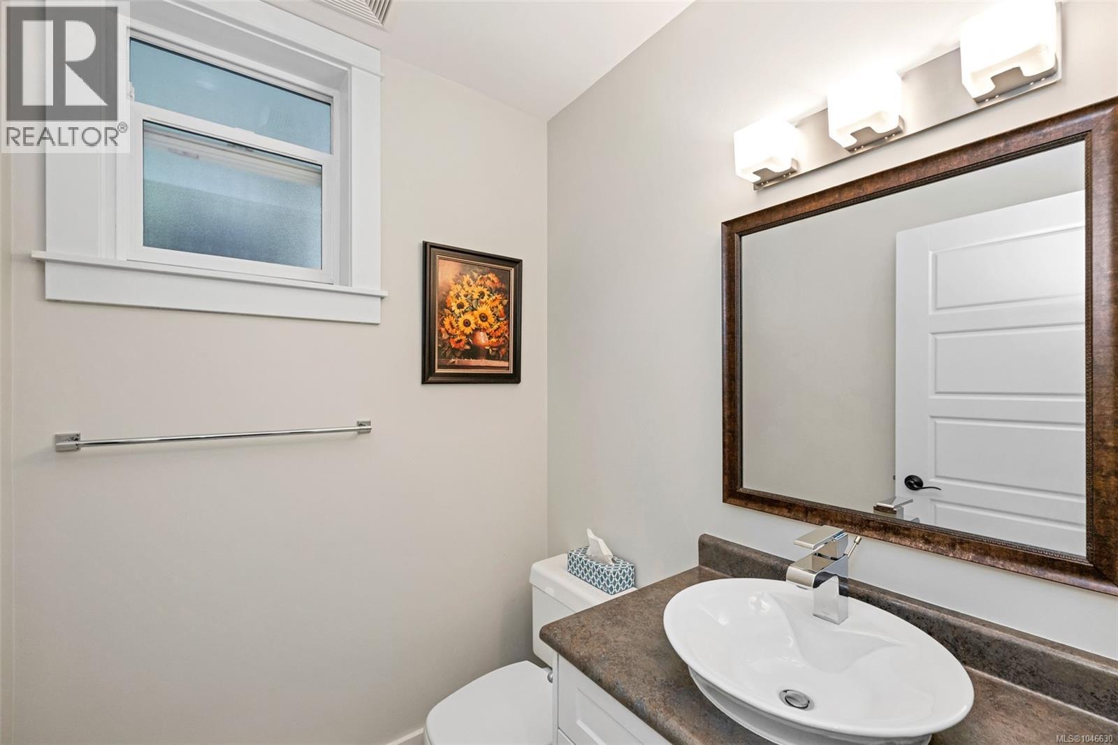 #7 4583 Wilkinson Rd - 24