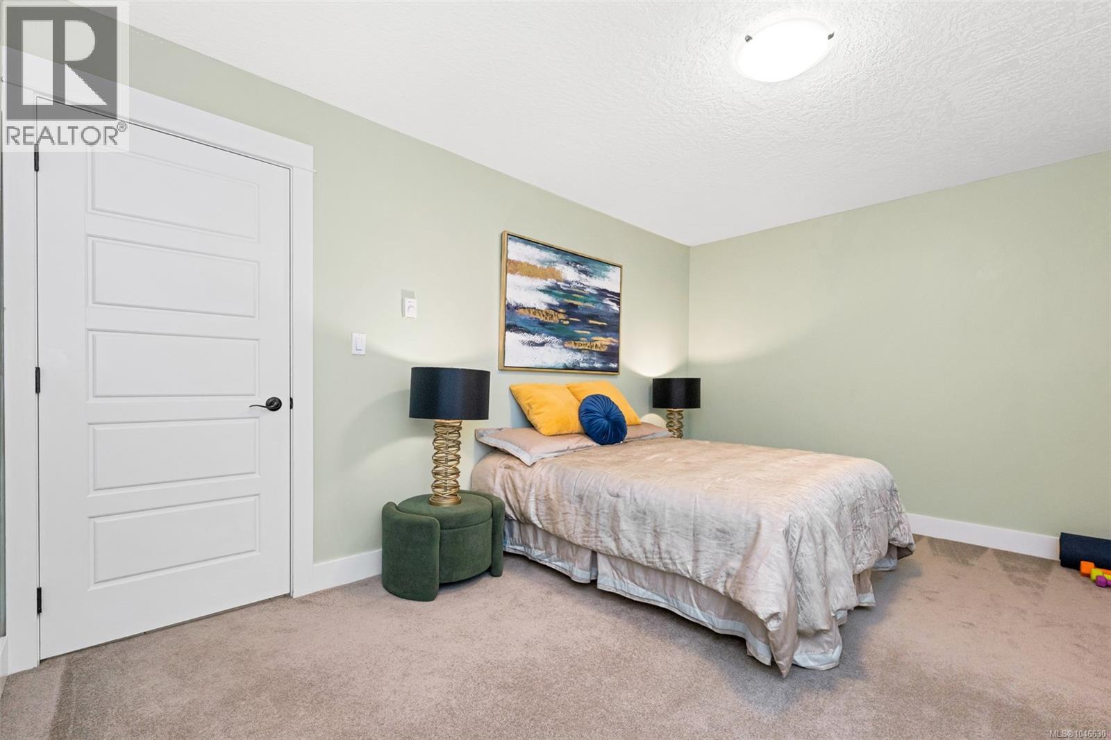 #7 4583 Wilkinson Rd - 28